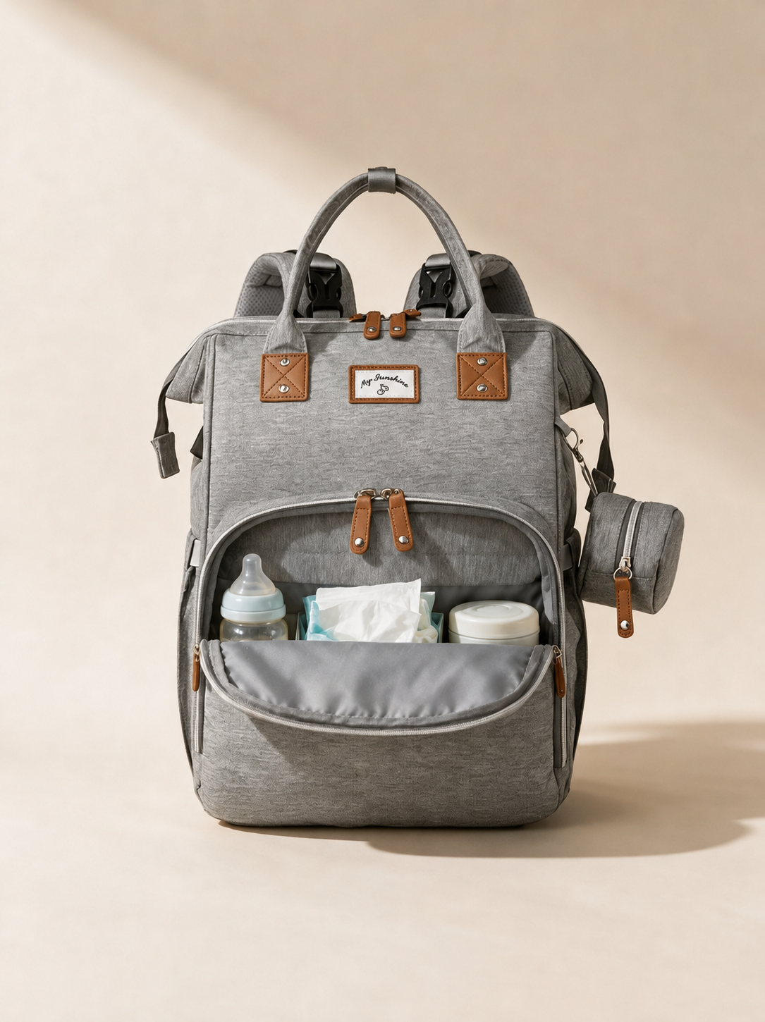 Ayviora Cloud Bag Stone - geopend met alle vakken zichtbaar