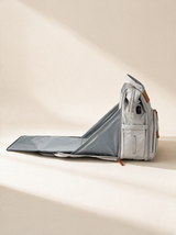 Ayviora Cloud Bag Pearl - uitgevouwen als verschoningsmat