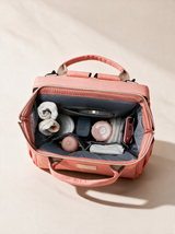 Ayviora Nest Bag Rose - geopend met alle vakken zichtbaar
